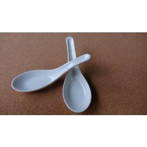 レンゲ　白　デザートスプーン　一口料理　陶器　