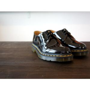 ドクターマーチン Dr.Martens 3ホール 3アイレット メンズ レディース 1461 PATENT LAMPER ブラック パテント エナメル 10084001 限定モデル 正規品｜shoe-go-shoe