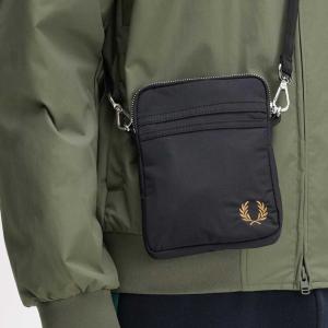 FRED PERRY（フレッドペリー） ウエストポーチ ウエストバッグ 「WEB