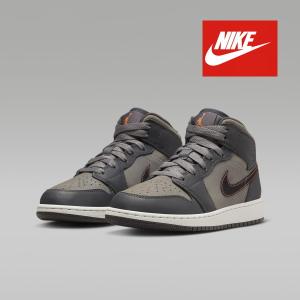 NIKE Air Jordan 1 Mid SE GS Night Stadium/Black/Fl...