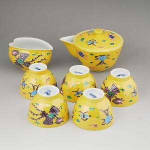 京焼 清水焼 黄交趾宝尽し煎茶器揃 昭阿弥 : 松韻堂 Yahoo!店 京焼 清水焼 黄交趾宝尽し煎茶器揃 昭阿弥 : 松韻堂 Yahoo!店