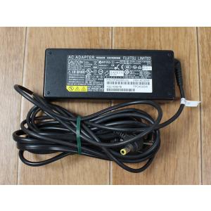富士通　純正パソコン用ACアダプタ（19V-4.22A） F006☆中古