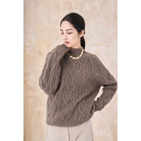 SHOKAY(ショーケイ) ウィメンズ モックネック ケーブル編みニット（ブラウン)