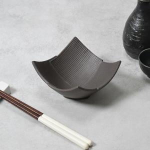 【最大50%OFFセール】小鉢 11cm スジ入市松 炭化土 食器 和食器 皿 お皿 ボウル 鉢 小鉢 シンプル おしゃれ 和モダン サラダボウル デザートボウル フ
