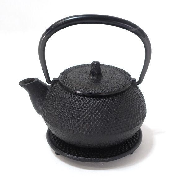 南部鉄器 岩鋳   茶道具南部鉄器/岩鋳 アラレ急須 鍋敷 ギフト 中古