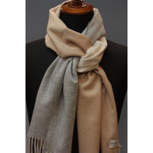 Jonstonsの三色グラデのカシミヤロングストール