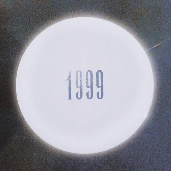 【外付け特典のステッカー付】1999[CD作品盤+初ワンマンライブhatsu完全版BD] (完全生産...