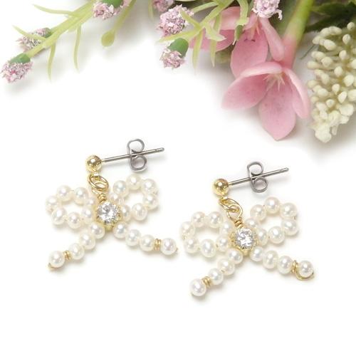 ピアス イヤリング リボン パール 淡水ベビーパール 淡水真珠 レディース キュービックチャトン チ...