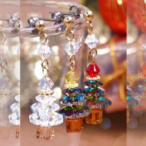 ギフトケース入り クリスマスツリー スワロフスキー ピアス イヤリング レディース チタンピアス プ...