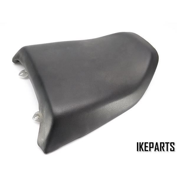QQ GSX-R1100W (GU75A) 1995年式 純正 タンデムシート リアシート A079...