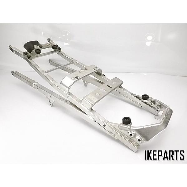 QQ GSX-R1100W (GU75A) 1995年式 純正 シートレール リアフレーム A083...