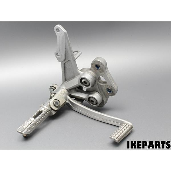 ◎ GSX-R1000  07-08年  GT77A  21H 純正 ステップ 片側 A597J05...