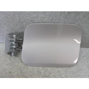 プリウス DAA-ZVW50 フューエルリッド　給油口 4X1