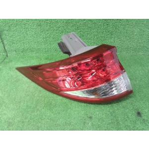 エスティマ DBA-ACR50W 左　テール　ランプ　ライト　 1F7 28-205 81561-2...