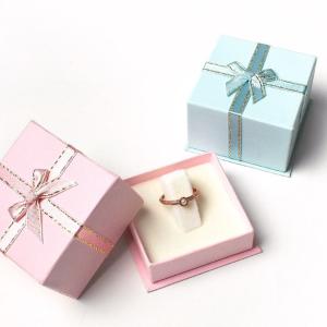 ビーズ　ラッピング　リングBOX　水色・ピンク