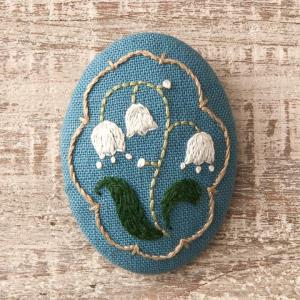 mutsumi ufu さんの刺繍キット レトロボタニカルなフレームアート 日向