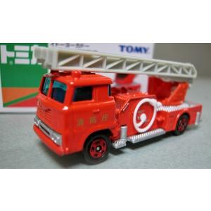 新品 トミカ 74 レスキュートラックIIIタイプ 消防車 新車シール