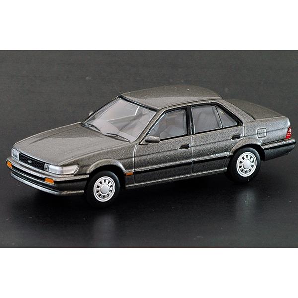 トミカリミテッドヴィンテージ TLV-N11b 日産ブルーバード SSSアテーサX(グレー)