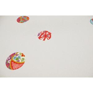 シルク　二越ちりめん　白系の地色に手毬（て�