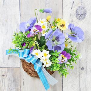 造花 パンジーとビオラの爽やかな壁掛けアレンジ...の詳細画像1