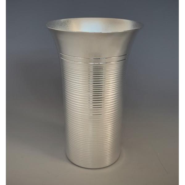 熱伝導率の良い純銀でビールが旨い純銀製糸目文様ビアカップ