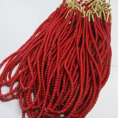 赤ビーズ 60cm以上 ホワイトハート　アフリカ産　インディアン g771