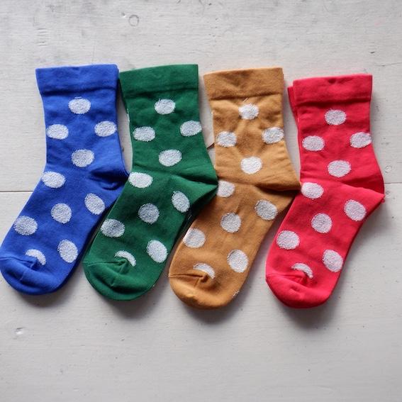 NARU　綿コーマドットソックス 646500