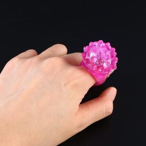 光る指輪 36個セット おもちゃ フルーツ指輪...の詳細画像4