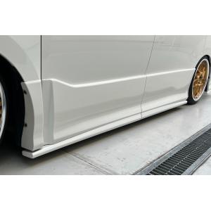 アフェクション ヴォクシー 80系 ZRR ZWR80W 後期 フロントグリル 2