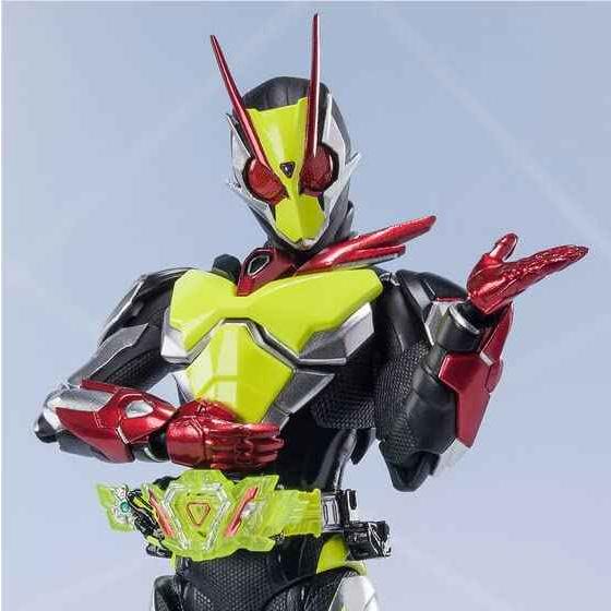 バンダイ(BANDAI) S.H.Figuarts 仮面ライダーゼロツー (イズVer.)