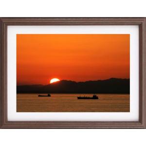 Ａ４サイズ・額入り写真・額色ブラウン・タイトル　伊勢湾の夕暮れ｜sintoku-store