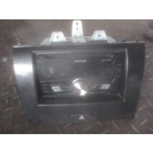 スズキ MH23S ワゴンＲ カーオーディオ CD デッキ DPX-U530