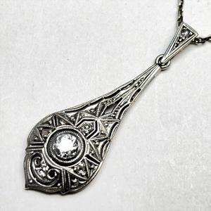 Miriam Haskell 真珠母貝 ブローチ 直径6.5cm Miriam Haskell 真珠母貝 ブローチ 直径6.5cm