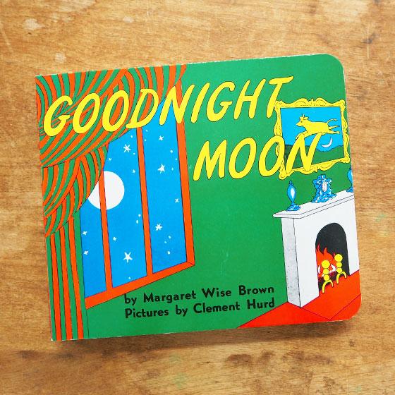 絵本 英語 Goodnight Moon おやすみなさいおつきさま マーガレット・ワイズ・ブラウン ...