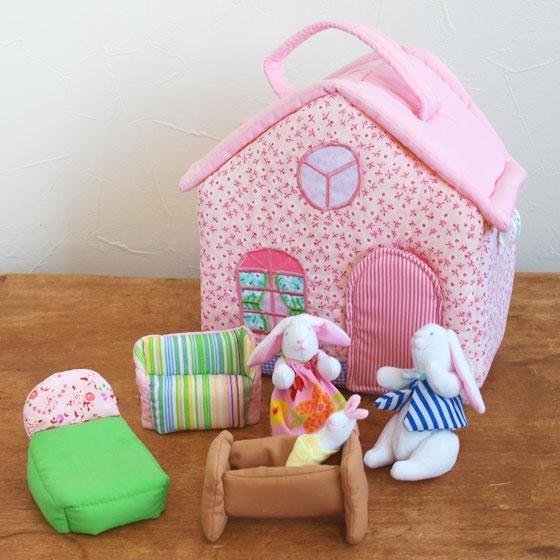 布おもちゃ ドールハウス 女の子 出産祝い 誕生日 かわいい 人形遊び スウェーデン Oskar&amp;e...