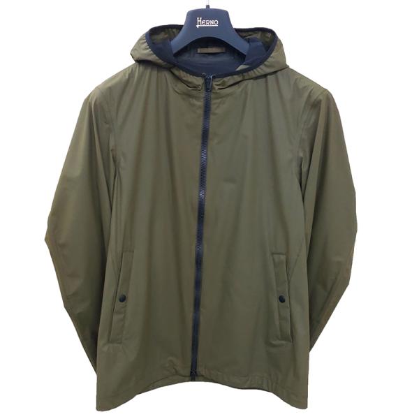 HERNO ヘルノ AIR TECH ウインドブレーカー GI0173U 7750 50 カーキ パ...