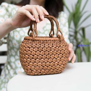 メール便可能】山葡萄 バッグチャーム キーホルダー（ぐるぐる玉