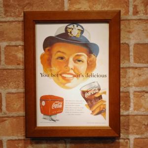 コカコーラ 海軍女性 ミニポスター B5 額入り 複製 広告 ◆ レトロ グラス COKE FB5-21｜smilemaker2525