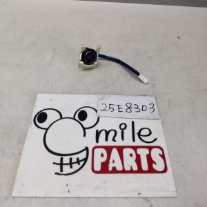 Ｂ２１Ａ　デイズルークス　純正　ゲートスイッチ　１Ａ１−４−５/２５Ｅ８３０３*同梱不可