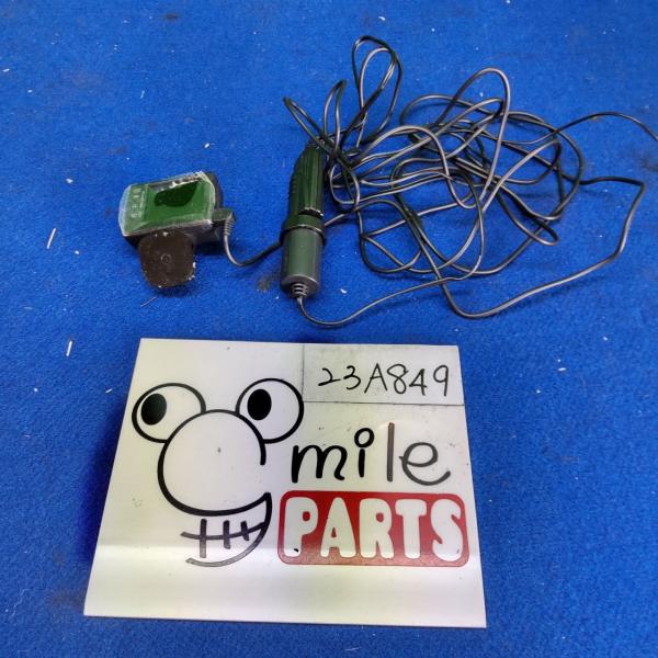 ＳＣＰ９０　ヴィッツ　純正　社外ドライブレコーダー　１Ａ５−１１−７／２３Ａ８４９*同梱不可