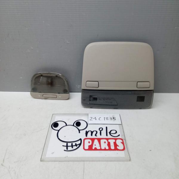 ＢＰ５／ＢＬ５　レガシィ　純正　ルームランプセット　２Ｚ４−１７−２/２４Ｃ１８３５*同梱不可