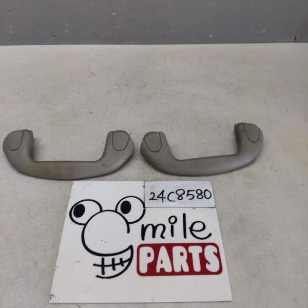 ＤＧ６４Ｖ／ＤＡ６４Ｖ　スクラム　純正　左右Ａピラーアシストグリップ　２Ｚ７−２−３/２４Ｃ８５８０...