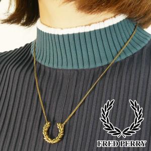 FRED PERRY（フレッドペリー） ピアス Laurel Wreath Earrings