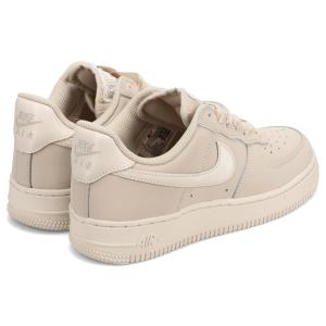 ナイキ NIKE ウィメンズ エアフォース1 ...の詳細画像2