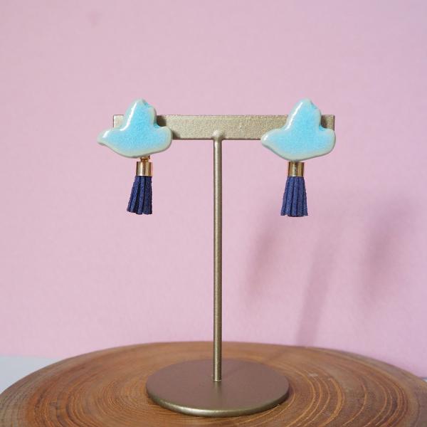 ピアス 陶器のアクセサリー 京焼 清水焼 せらみ屋 鳩とタッセルのピアス タッセル 和アクセサリー ...