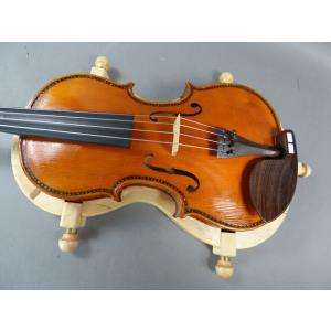 Formwood / Viola Cradle 木製 ビオラ 作業台