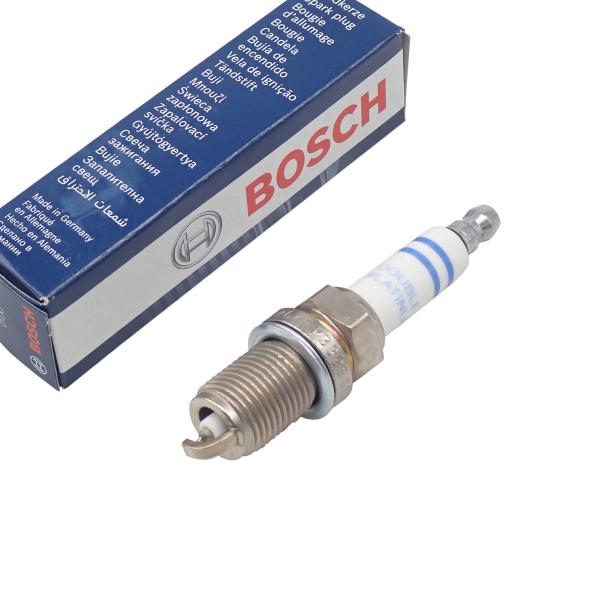 BOSCH スパークプラグ 1本 アウディ A3 S3 8P1 A6 RS6 4F2 4F5 TT ...