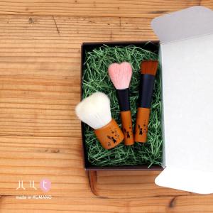 熊野筆 ハルヒ メイクブラシ3本セット ラッピング無料 お花の洗顔ブラシ ハートのチーク（フェイス）ブラシ ファンデーションブラシ KY-HARUHI-SET1