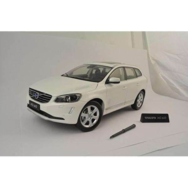 電子おもちゃ 2015 Volvo XC60 Crystal White Pearl 118 by ...