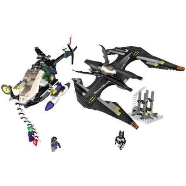 レゴ The Batwing Joker&apos;s Aerial Assault Batman (Batm...
